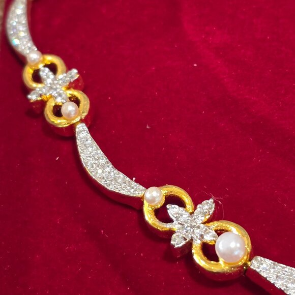 Delicate Indian Design Faux Pearl Rhinestone Gold Wedding Necklace Earrings Set - Picture 3 of 13